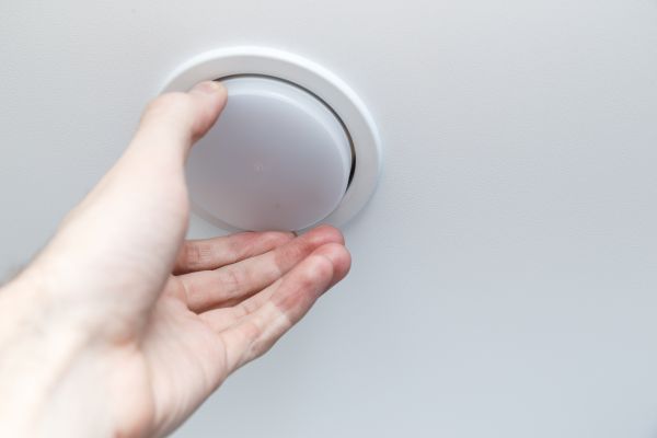 Ceiling Light Bulb Replacement Service